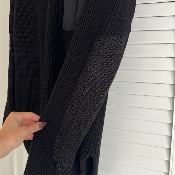 Rag & Bone oversized sweater with satin pocket detail - Picture 4 of 6